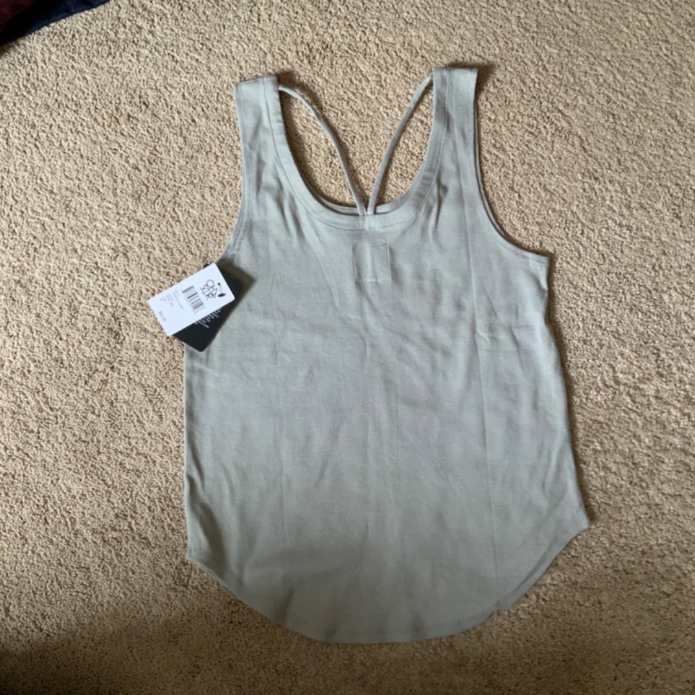 Cha Sor Grey Razor Back shirt - Picture 2 of 3